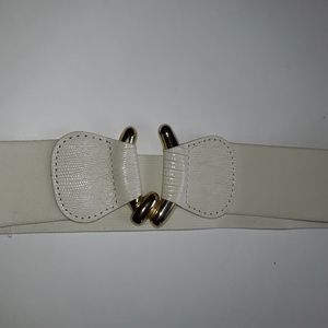 Fashion Belt with horseshoe style buckle